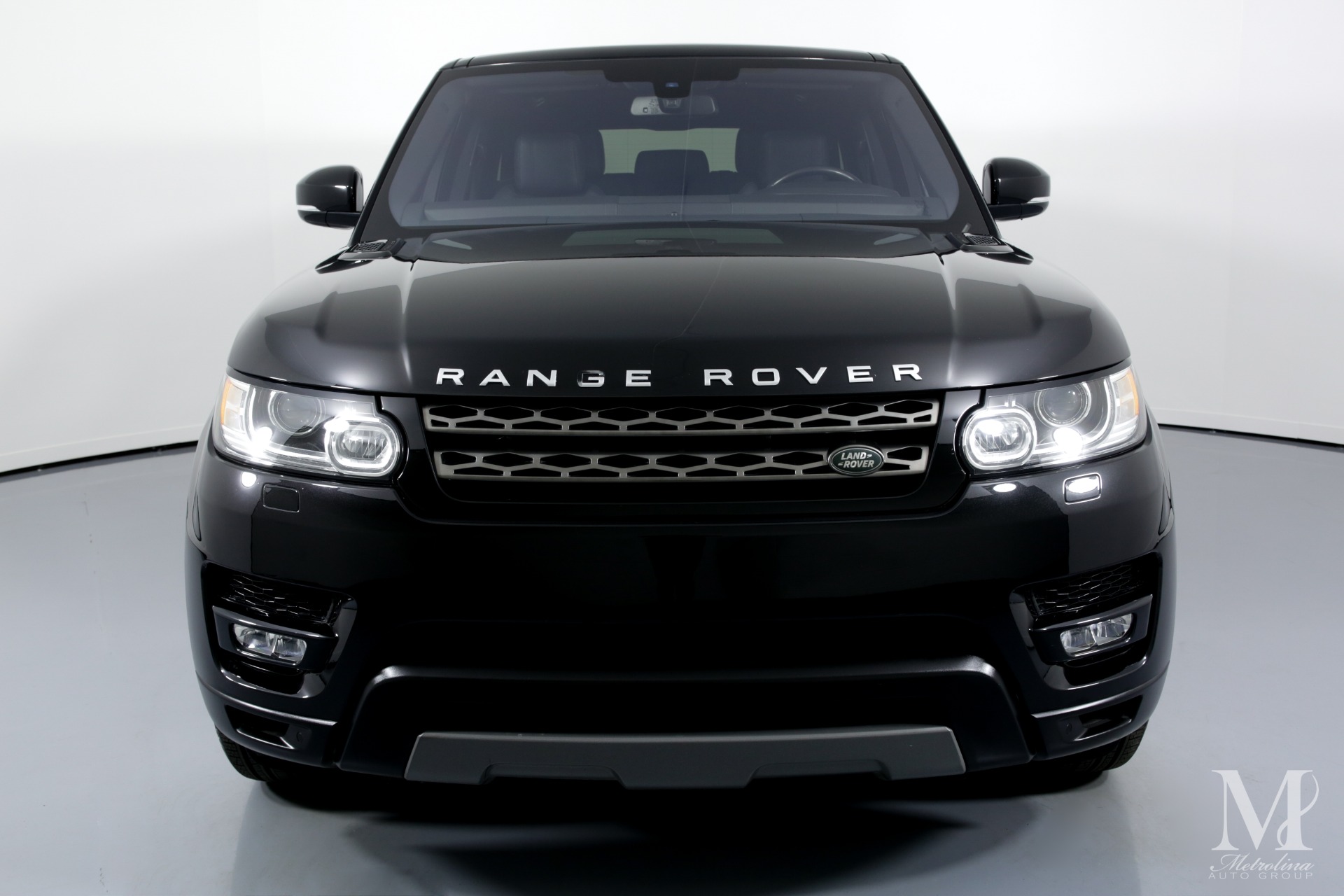 Used 2016 Land Rover Range Rover Sport SE AWD 4dr SUV for sale Sold at Metrolina Auto Group in Charlotte NC 28217 - 3