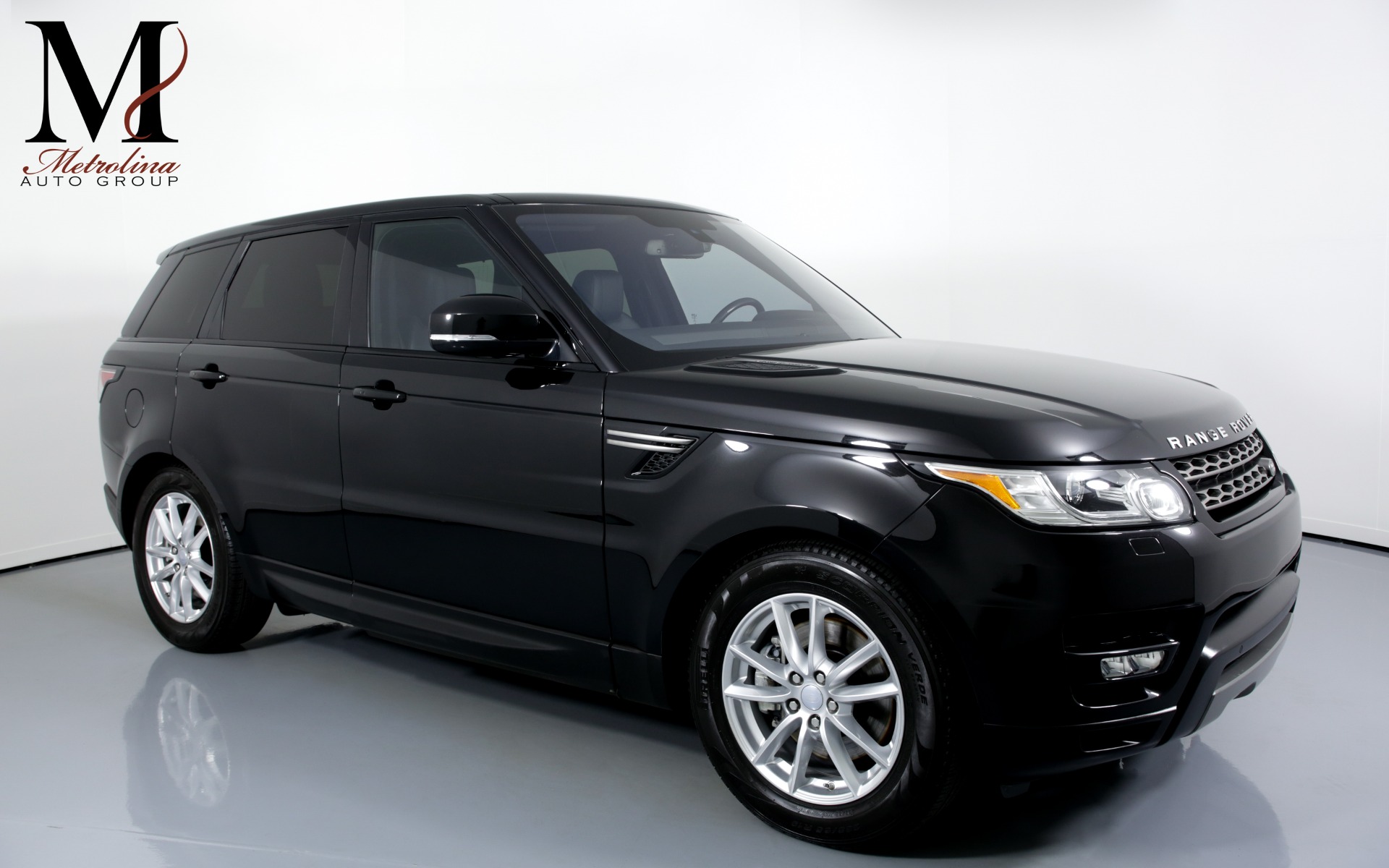 Used 2016 Land Rover Range Rover Sport SE AWD 4dr SUV for sale Sold at Metrolina Auto Group in Charlotte NC 28217 - 1