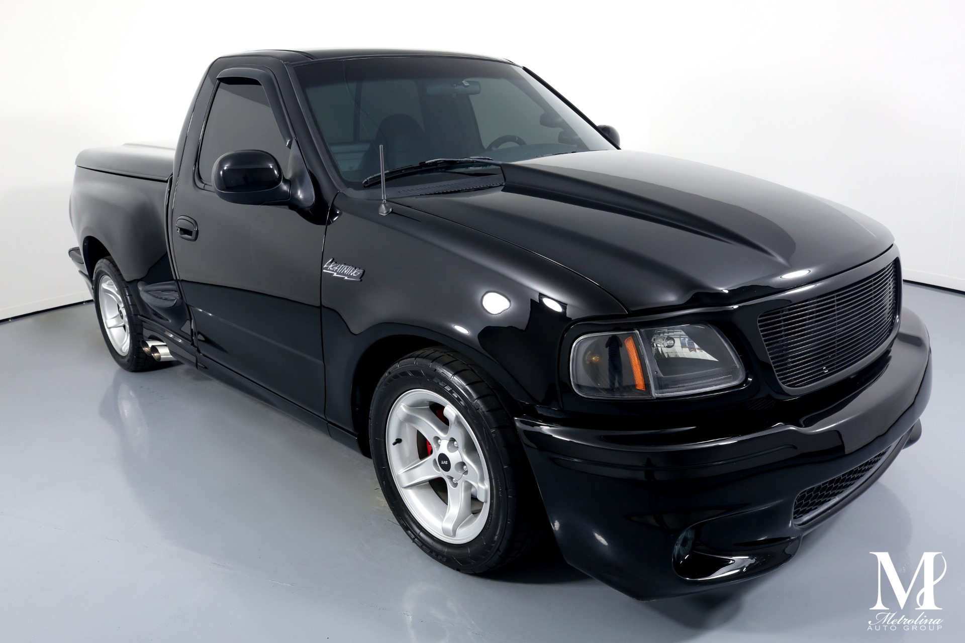 Used 2000 Ford F150 SVT Lightning For Sale (32,996) Metrolina Auto
