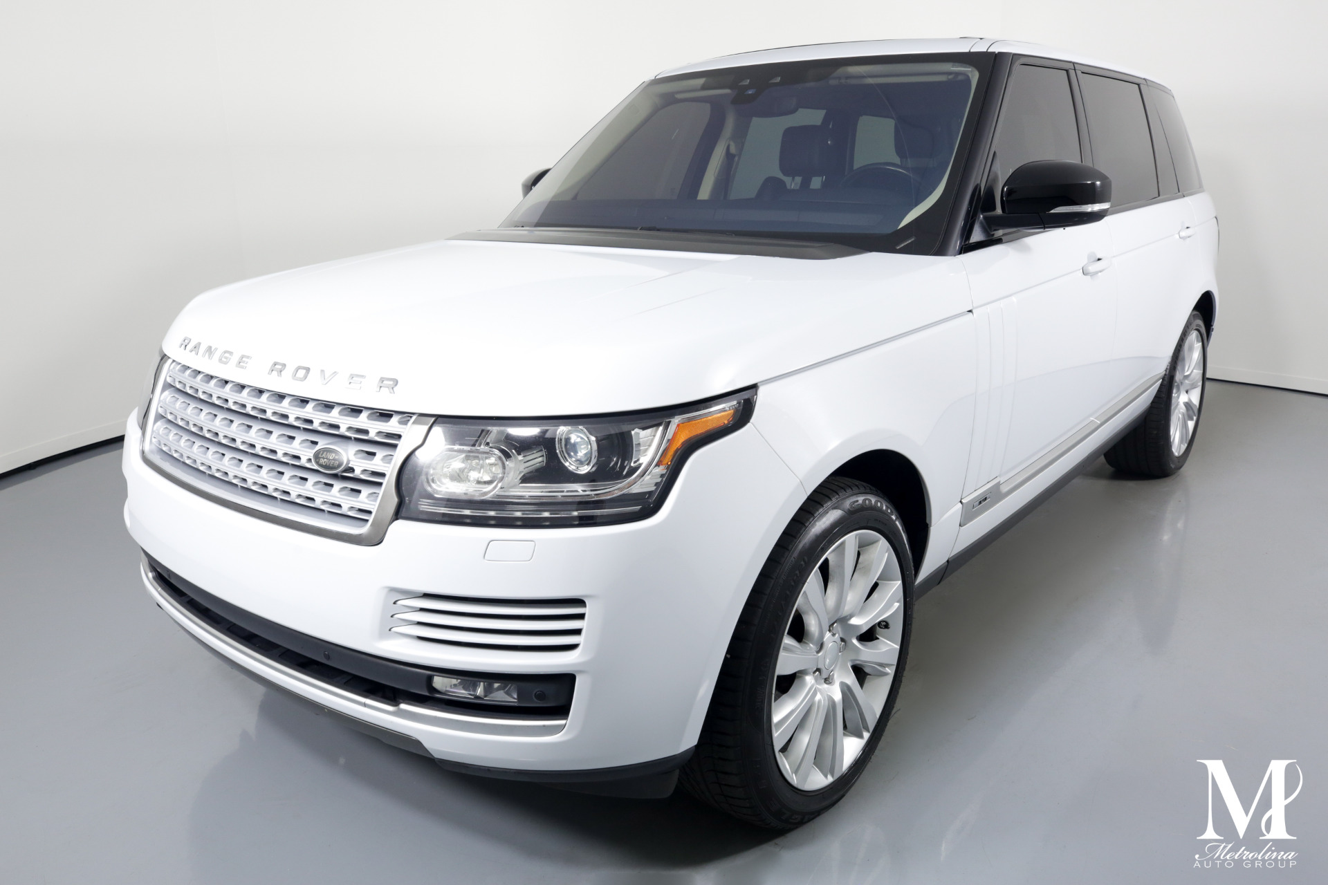 Used 2017 Land Rover Range Rover Supercharged LWB for sale $69,996 at Metrolina Auto Group in Charlotte NC 28217 - 4