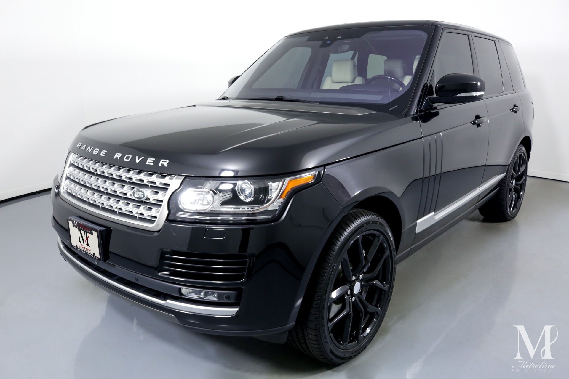 Used 2017 Land Rover Range Rover HSE for sale $51,996 at Metrolina Auto Group in Charlotte NC 28217 - 4